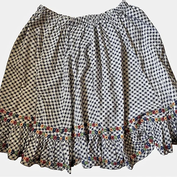 Vintage Blue and White Gingham Skirt with Floral Accents ๐ป - Picture 2 of 4